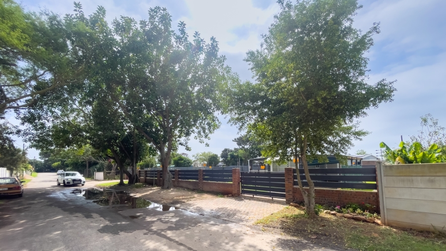 6 Bedroom Property for Sale in Riverside Western Cape